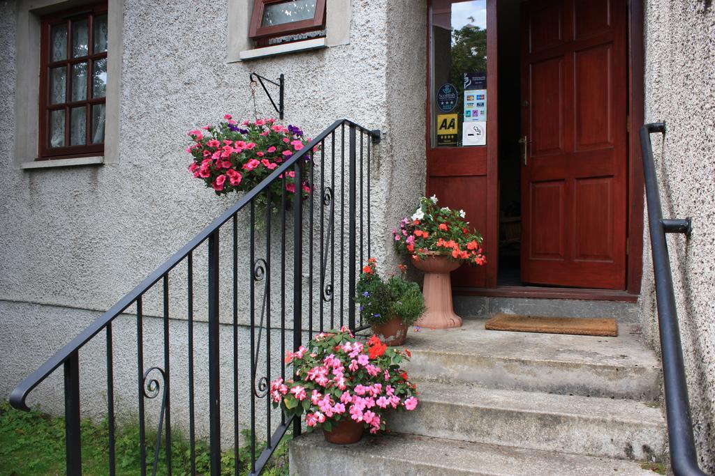 Clarke Cottage Guest House Dunfermline Exterior foto