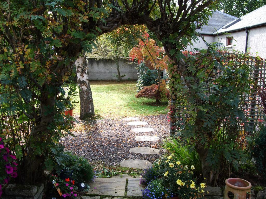 Clarke Cottage Guest House Dunfermline Exterior foto